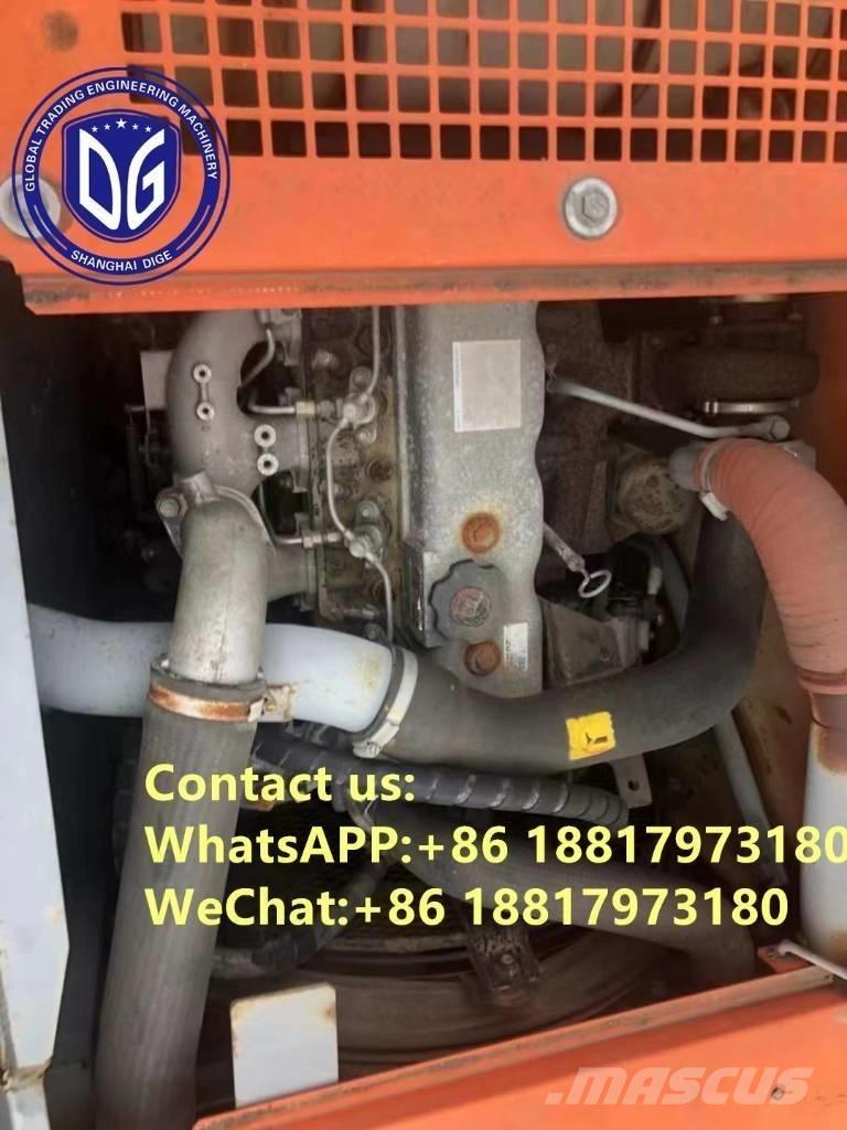 Hitachi ZX 135 US Bagri goseničarji