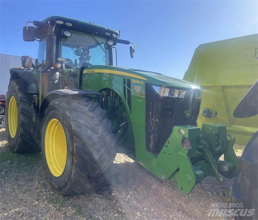 John Deere 8345 R Traktorji