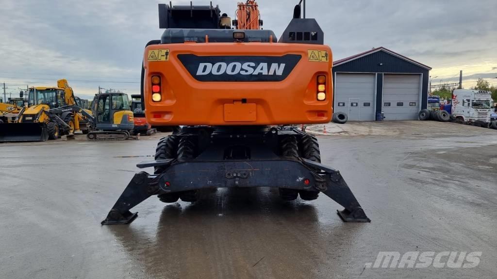 Doosan DX 210 W - 5 Bagri na kolesih
