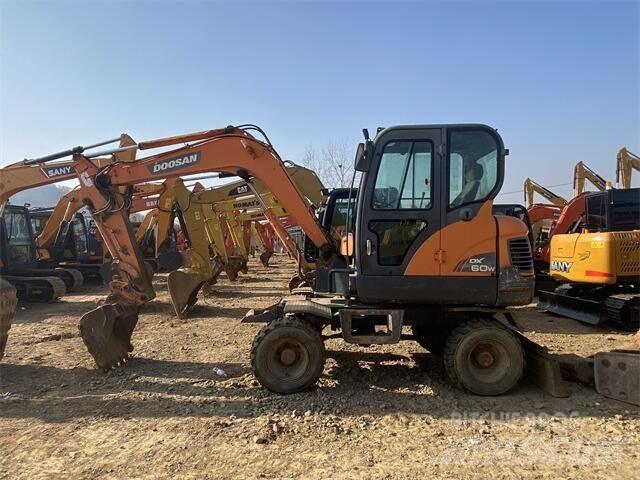 Doosan DX60W Mini bagri <7t