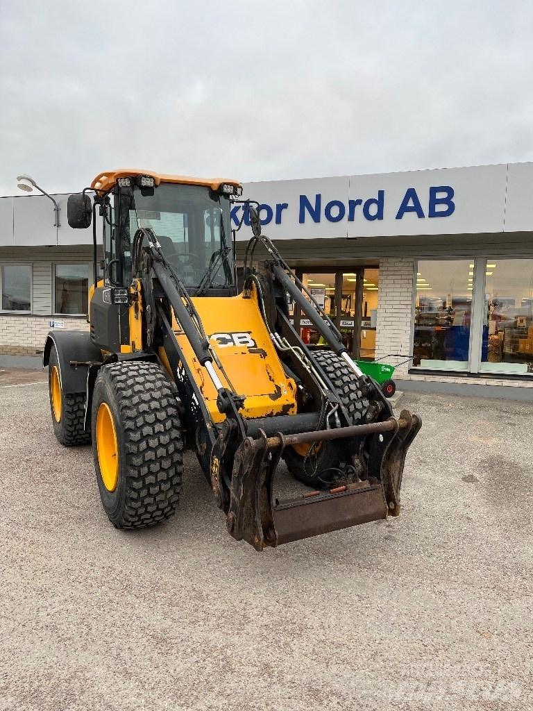 JCB 412 S, 50km/h Kolesni nakladalci