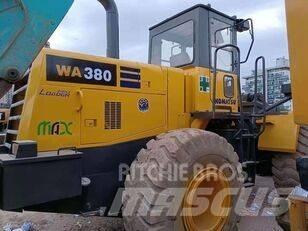 Komatsu WA 380 Kolesni nakladalci