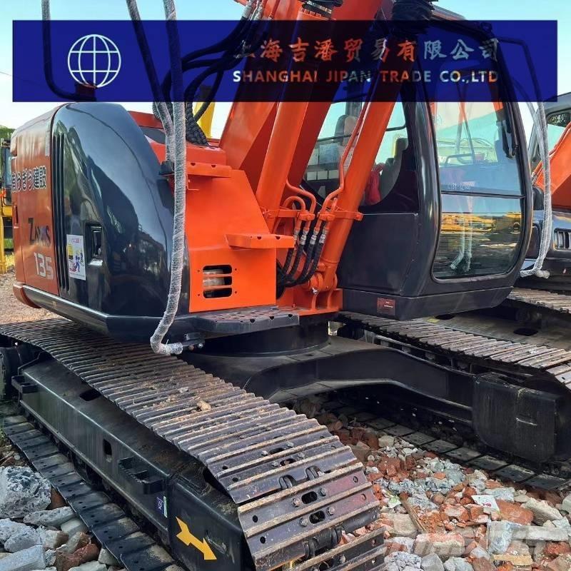 Hitachi ZX 135 Midi bagri 7t – 12t