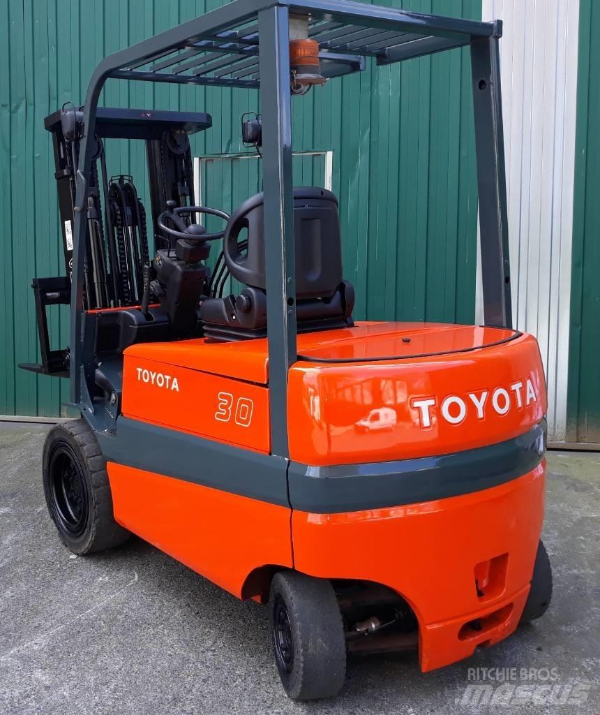 Toyota FBMF30 Električni viličarji