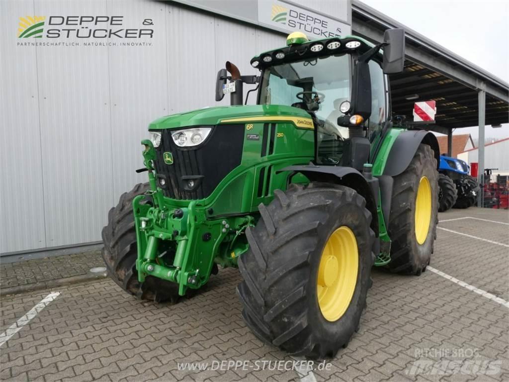 John Deere 6R 250 Traktorji