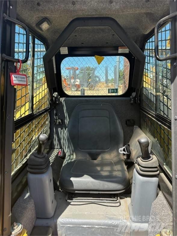 Gehl RT135 Skid steer mini nakladalci