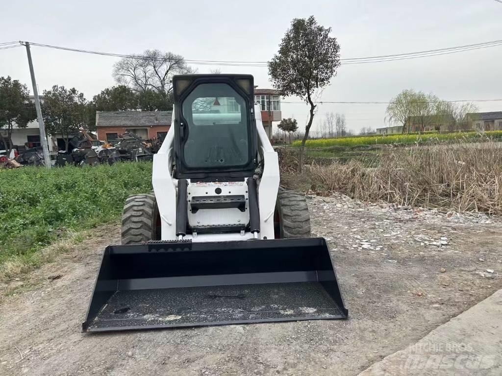 Bobcat S 300 Skid steer mini nakladalci