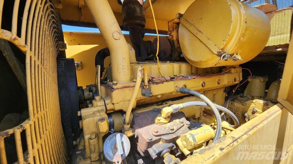 CAT 816 Kompaktorji tal