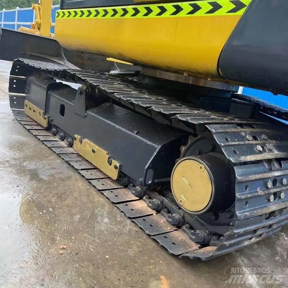 Komatsu PC56-7 Bagri goseničarji