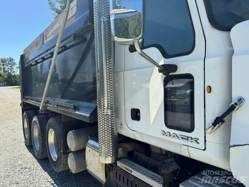 Mack GU713 Kiper tovornjaki