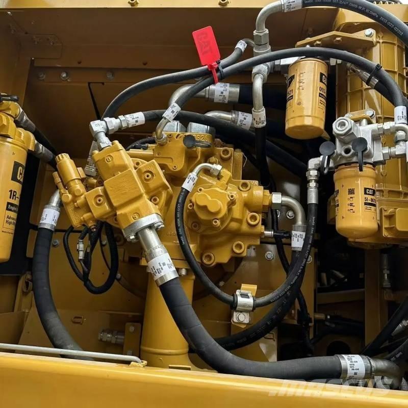 CAT 330 D Bagri goseničarji