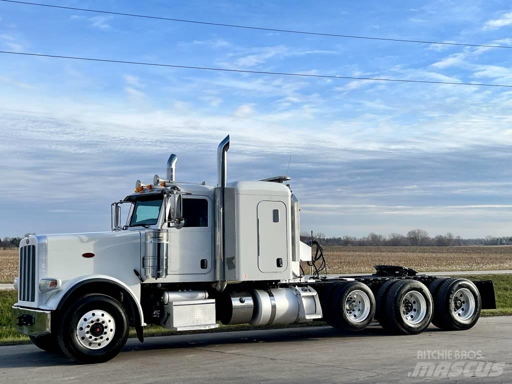 Peterbilt 388 Vlačilci
