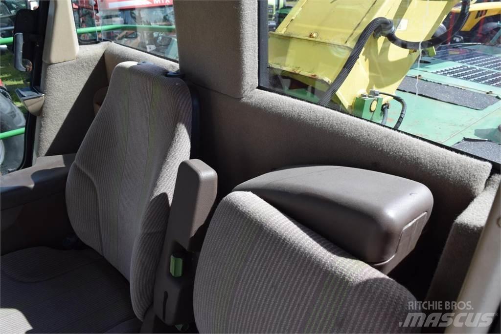 John Deere 7400 Stroji za krmo na lastni pogon