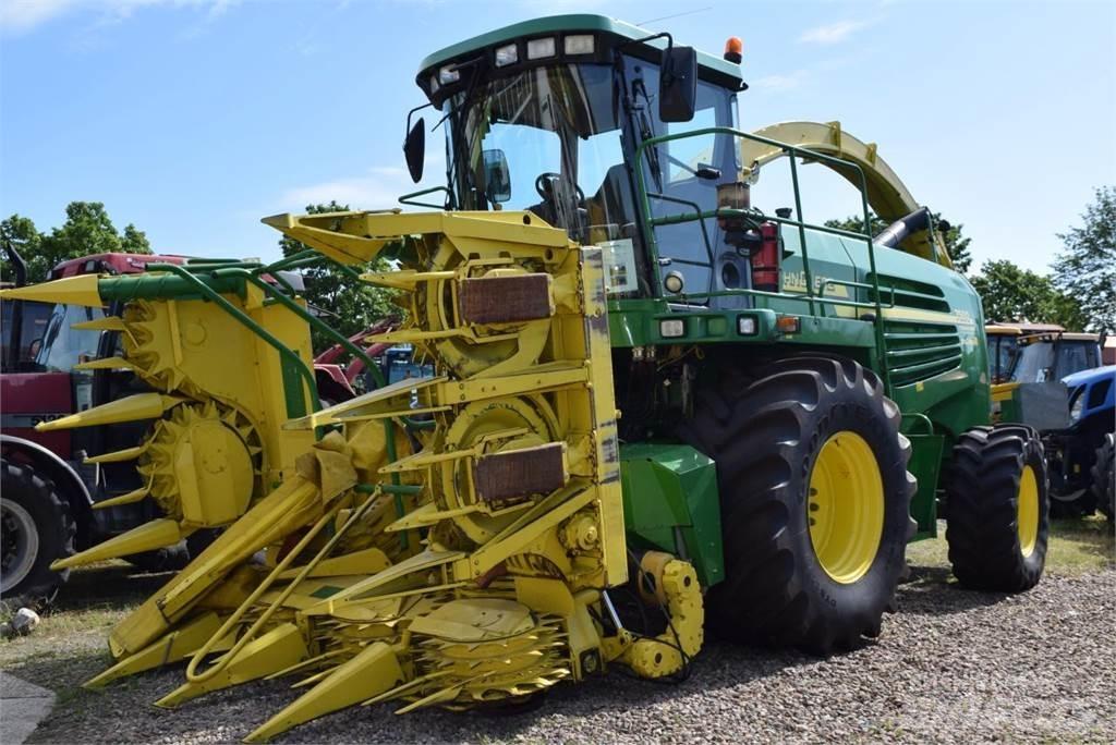 John Deere 7400 Stroji za krmo na lastni pogon