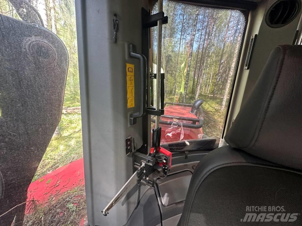 Komatsu 911 Harvesterji
