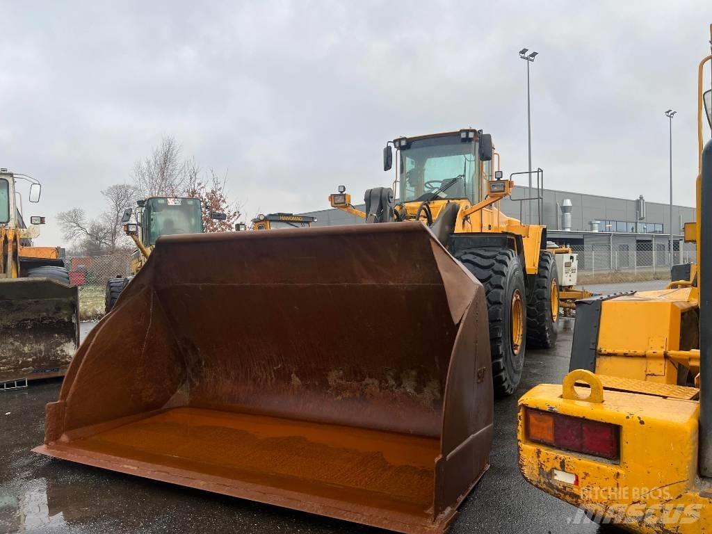 Volvo L 220 E Kolesni nakladalci