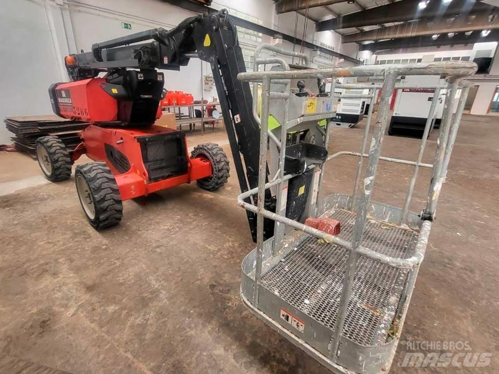 Manitou ManGo 12 Zglobne dvižne ploščadi