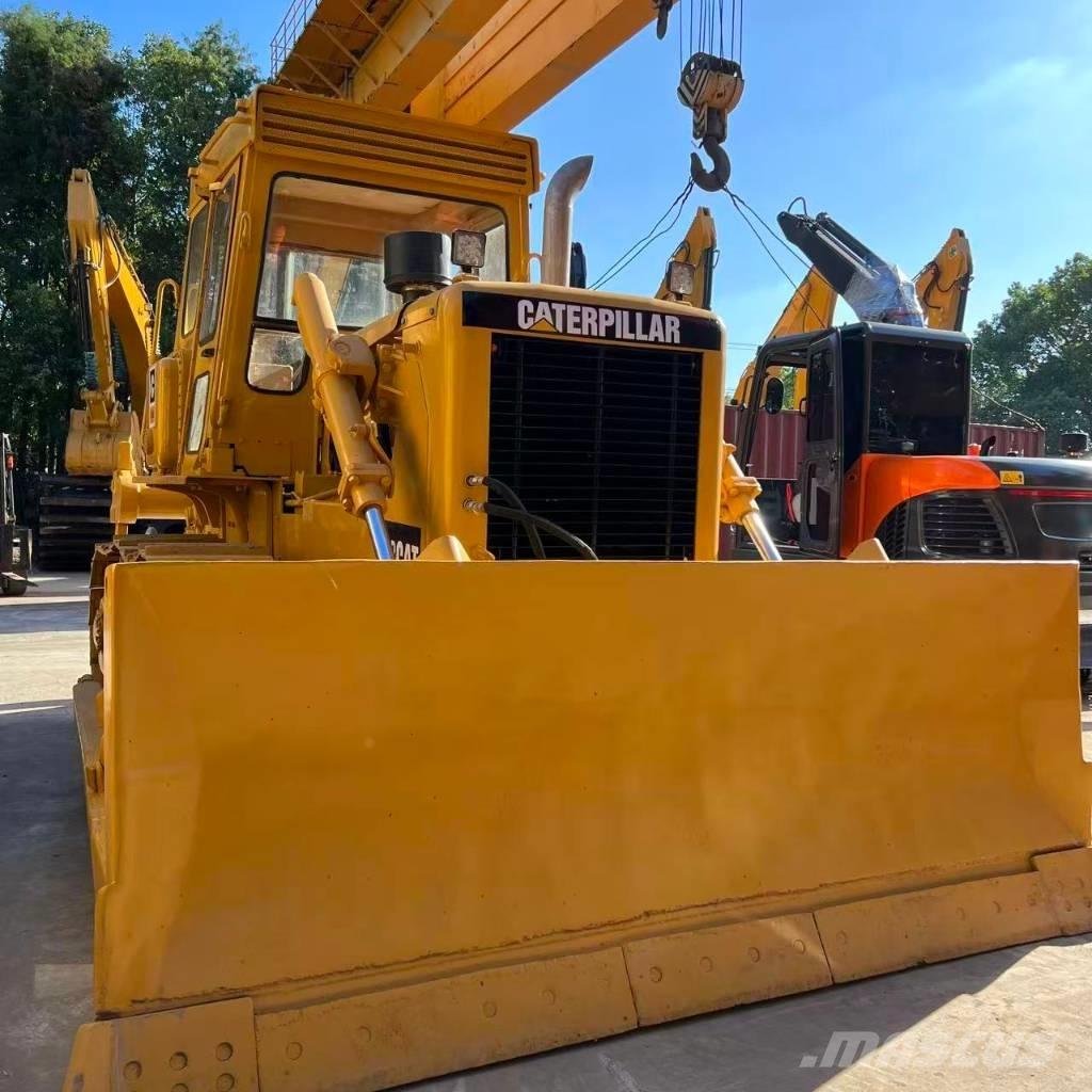 CAT D 6 D Buldožerji goseničarji