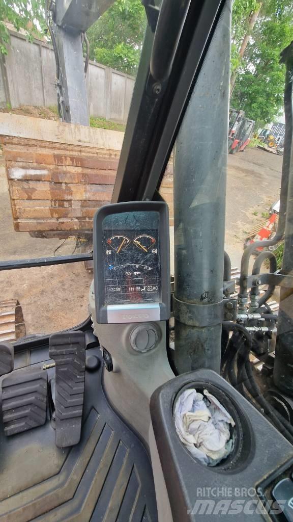 Volvo EC180CL Bagri goseničarji