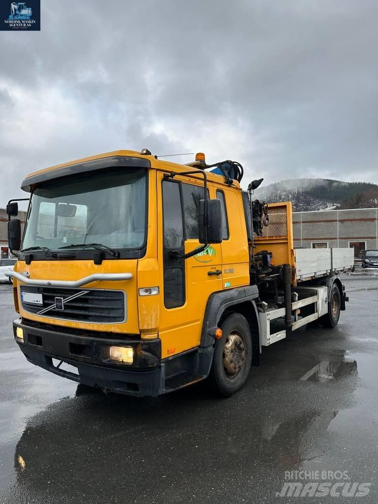 Volvo FL 250 Tovornjaki z žerjavom
