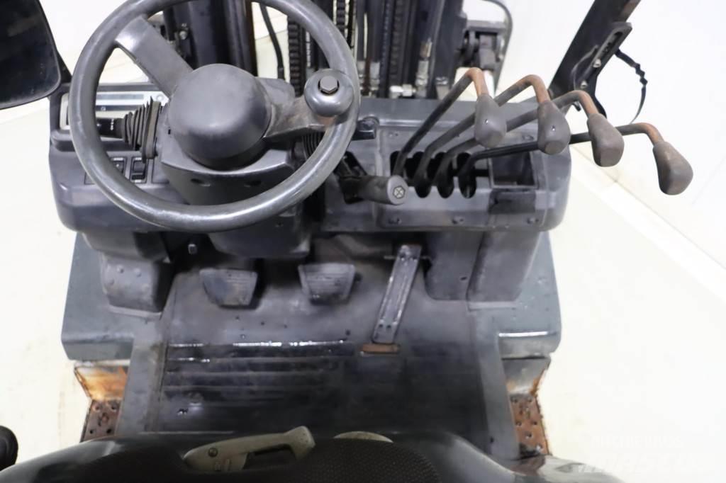Nissan U1D2A20LQ Plinski viličarji