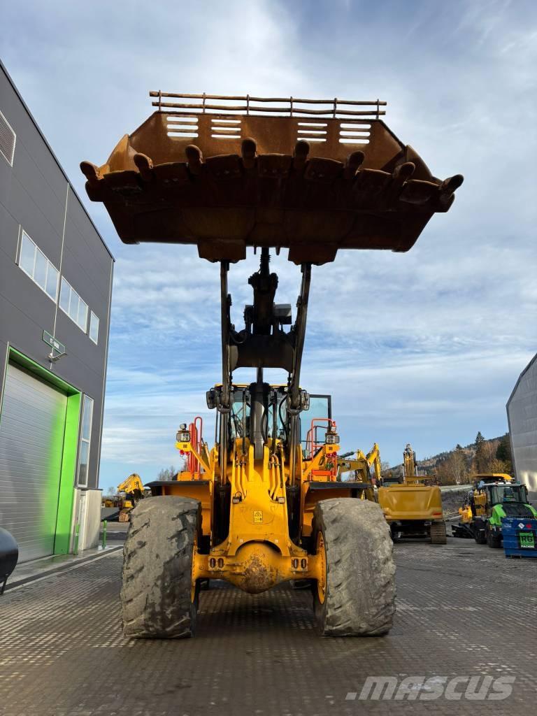 Volvo L 350 H Kolesni nakladalci