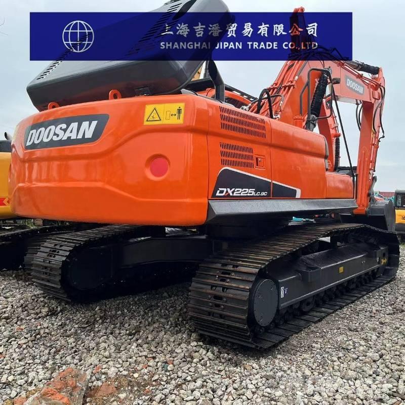 Doosan DX 225 Bagri goseničarji