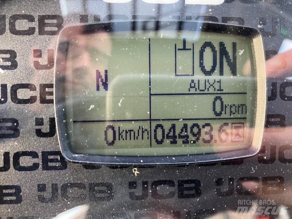 JCB TM220 Agri Kmetijski teleskopski nakladalci