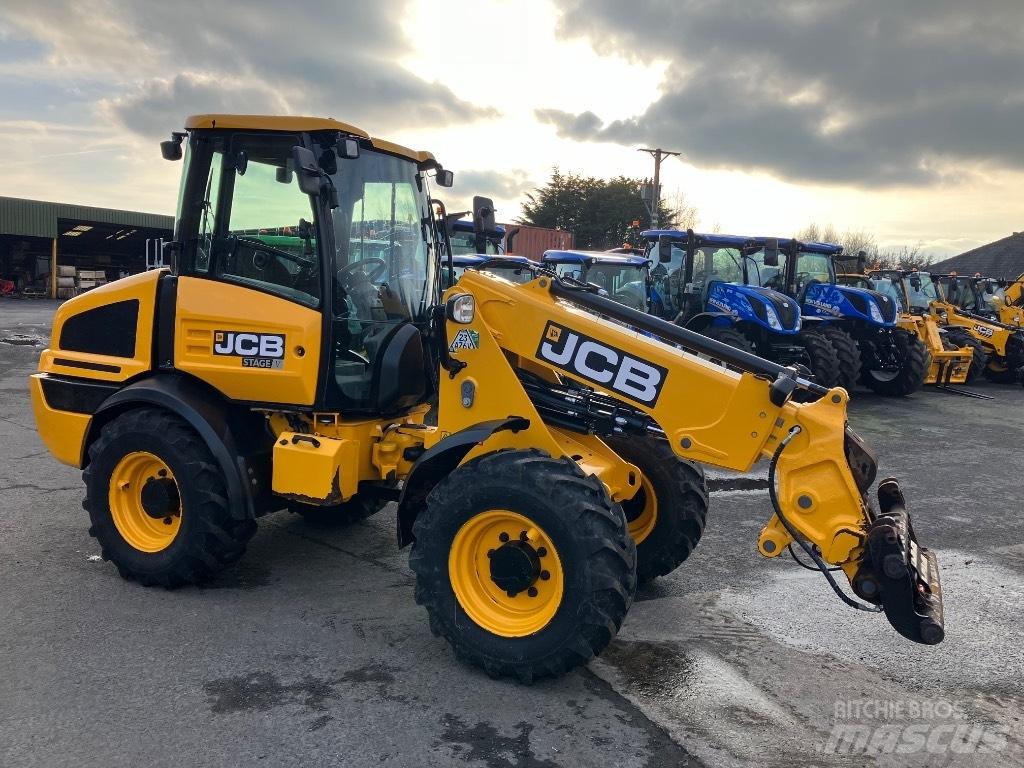 JCB TM220 Agri Kmetijski teleskopski nakladalci