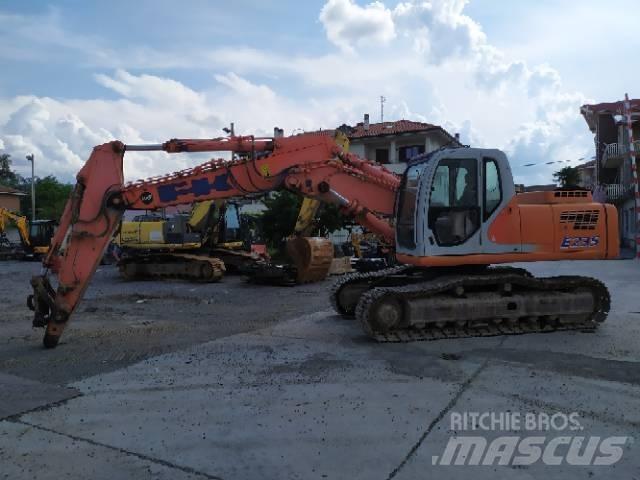 Fiat-Kobelco E 235 Bagri goseničarji