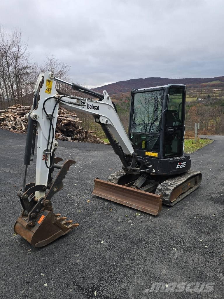 Bobcat E 26 Mini bagri <7t