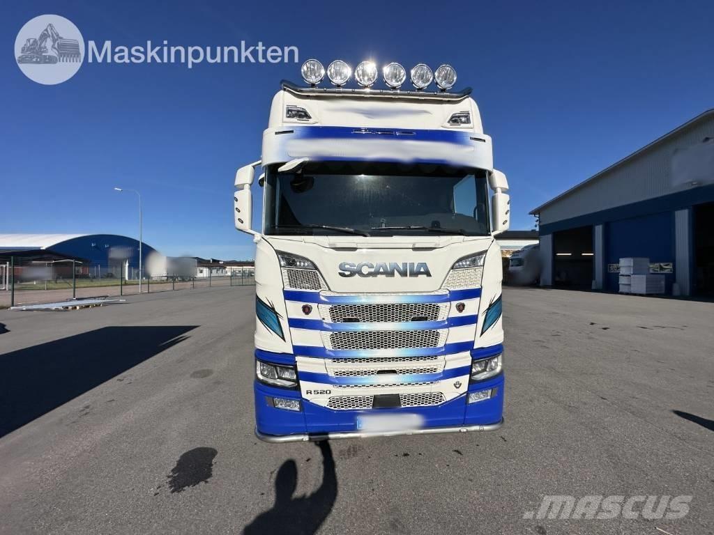 Scania R 520 Tovornjaki zabojniki