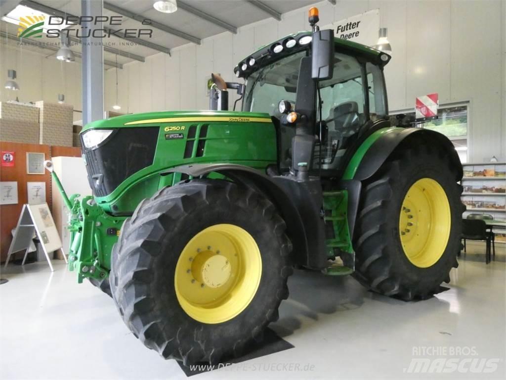 John Deere 6250R Traktorji