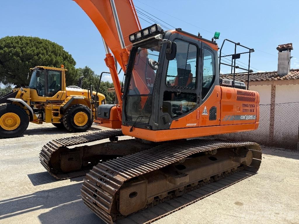  Dossan DX 225LC 3 Bagri goseničarji