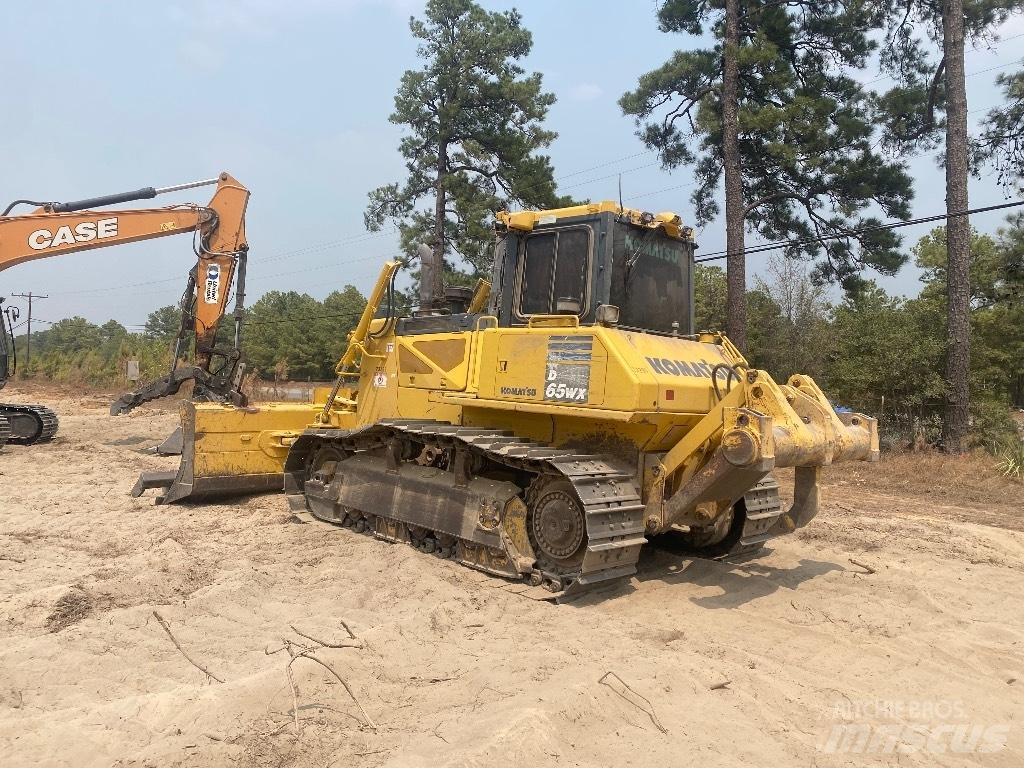 Komatsu D 65 WX-17 Buldožerji goseničarji