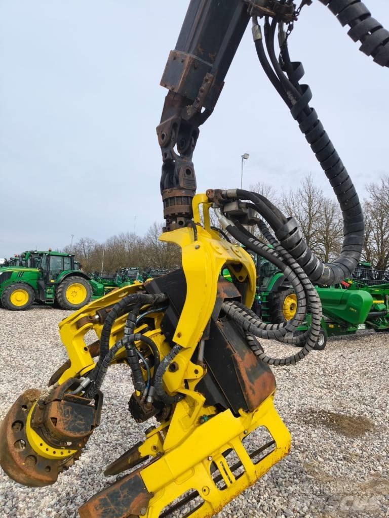 John Deere 1270E Harvesterji