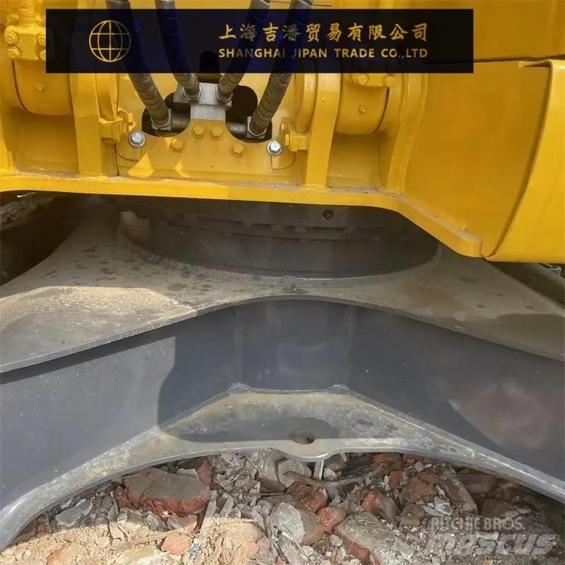 Komatsu PC 138 US Midi bagri 7t – 12t