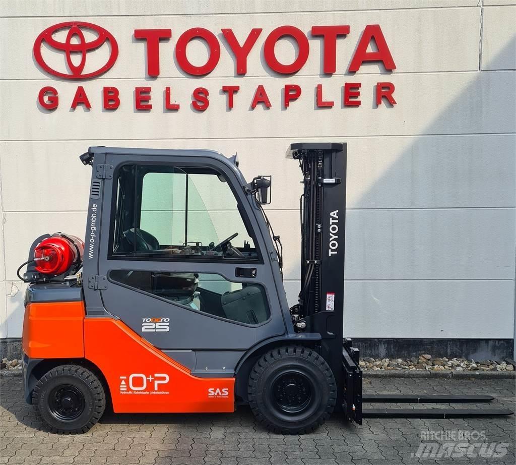 Toyota 02-8FGF25 Plinski viličarji