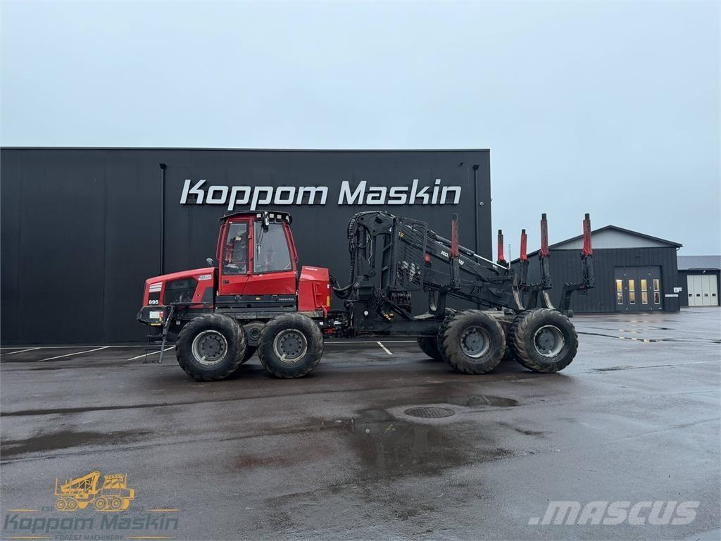Komatsu 895 Forwarderji