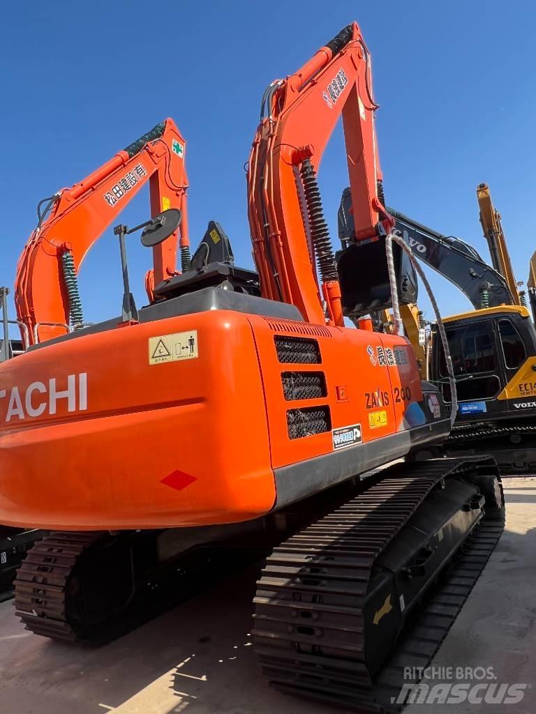 Hitachi ZX200 Bagri goseničarji