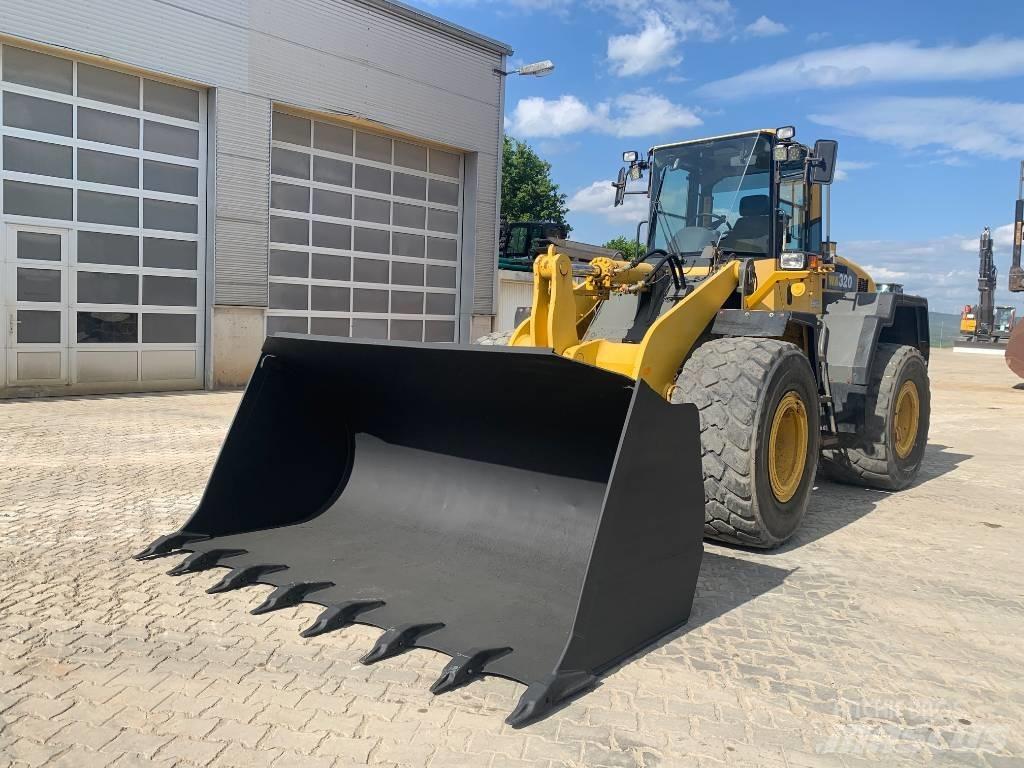 Komatsu WA 320-5H Kolesni nakladalci