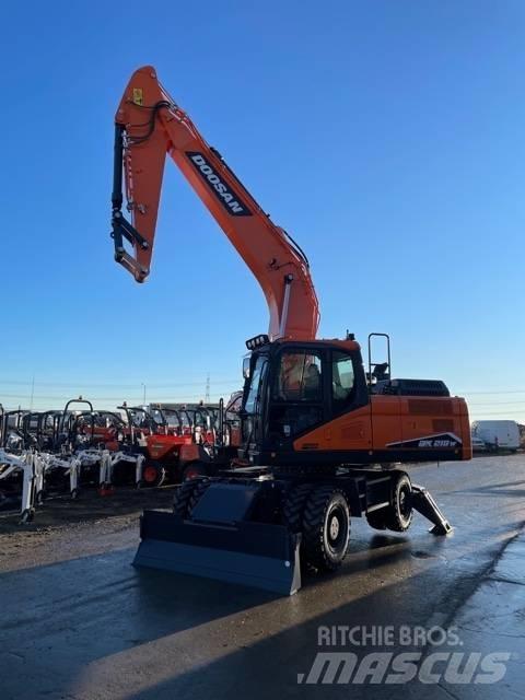 Doosan DX210W-7 Bagri na kolesih
