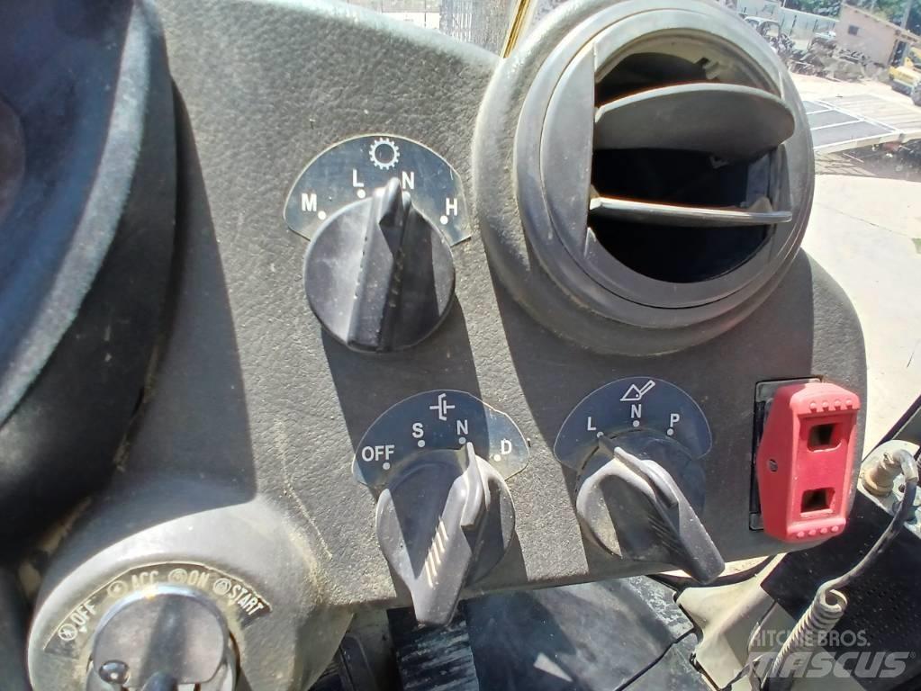 Hitachi ZW 310 Kolesni nakladalci