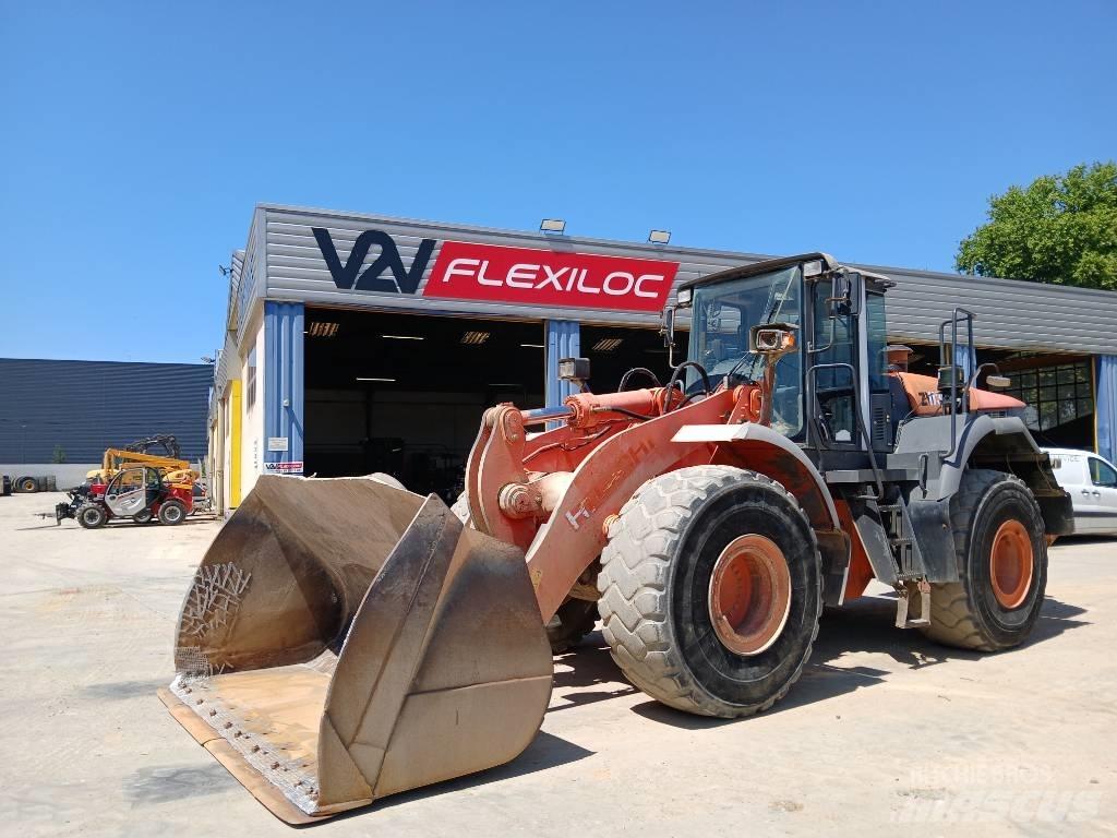 Hitachi ZW 310 Kolesni nakladalci