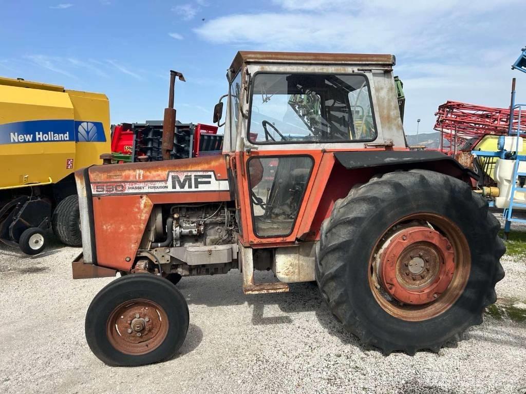 Massey Ferguson 590 Traktorji