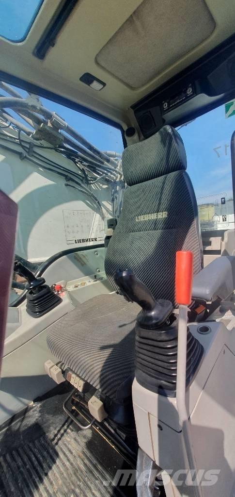 Liebherr R954C HDV Rušilni bagri