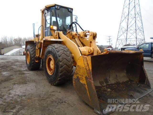 Komatsu WA 350-1 Kolesni nakladalci