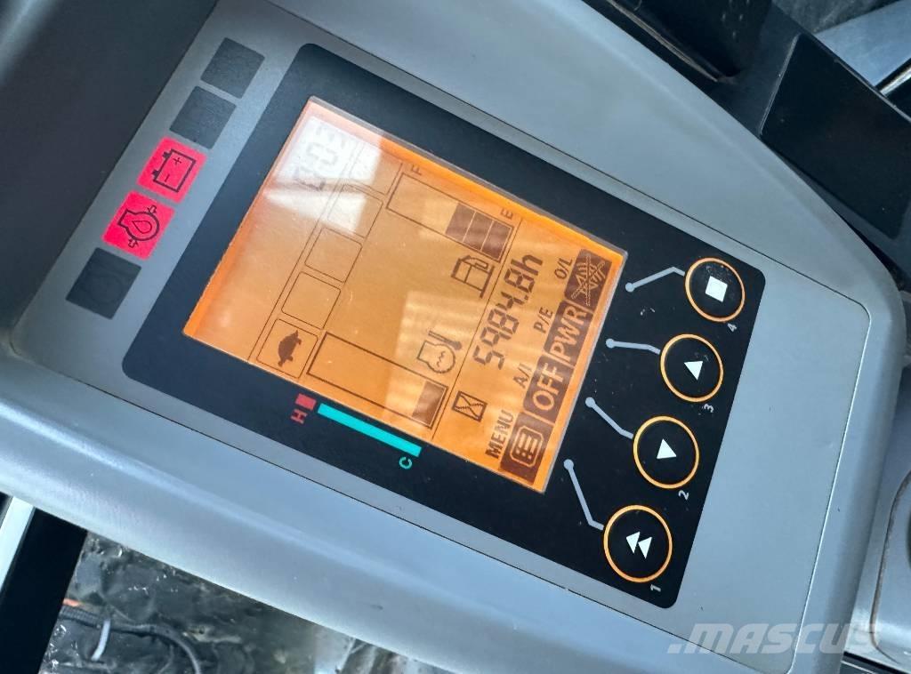 Hitachi ZX 65 USB-6 Mini bagri <7t