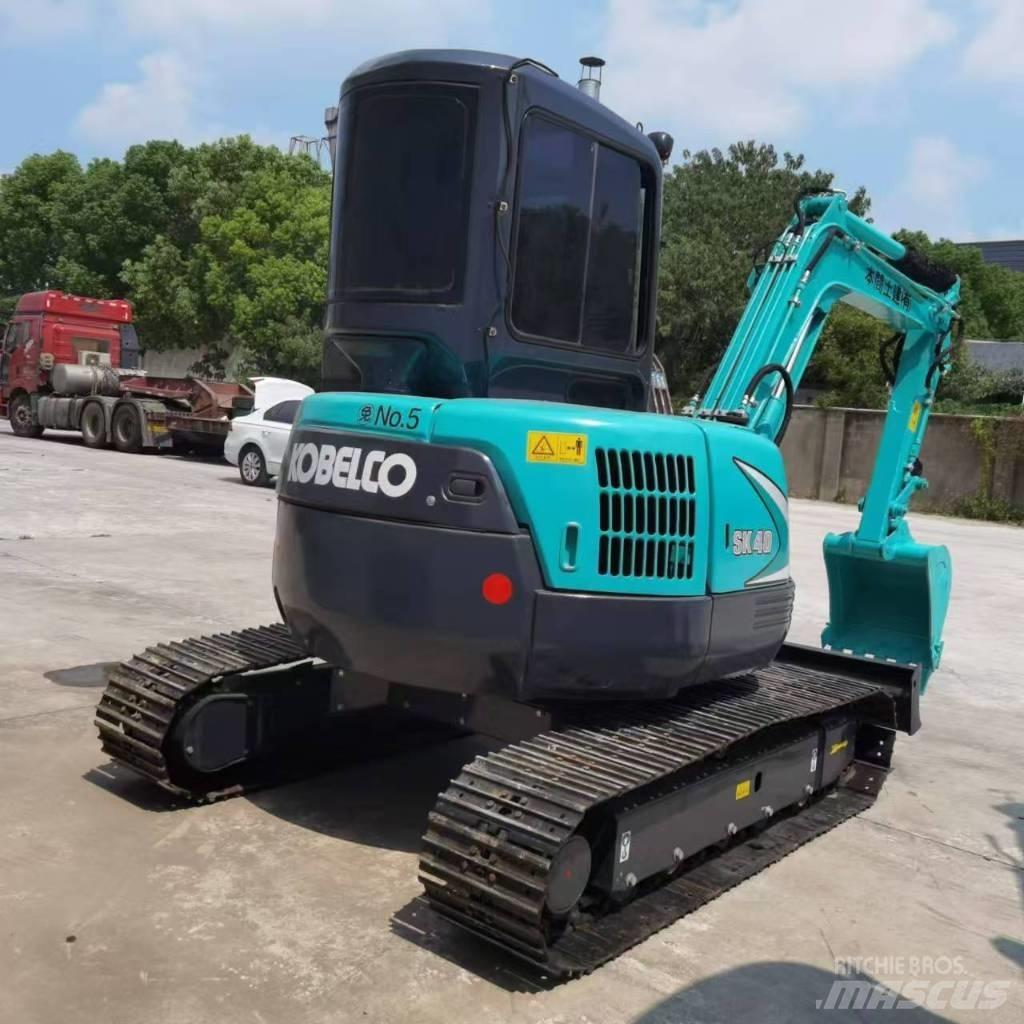 Kobelco SK 40 Mini bagri <7t
