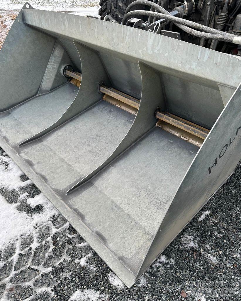 Holms SB 16 Trosilci peska in soli